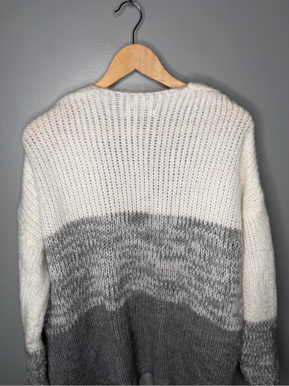 Anthropologie Vera Grey Colorblock Cardigan - Picture 6 of 10